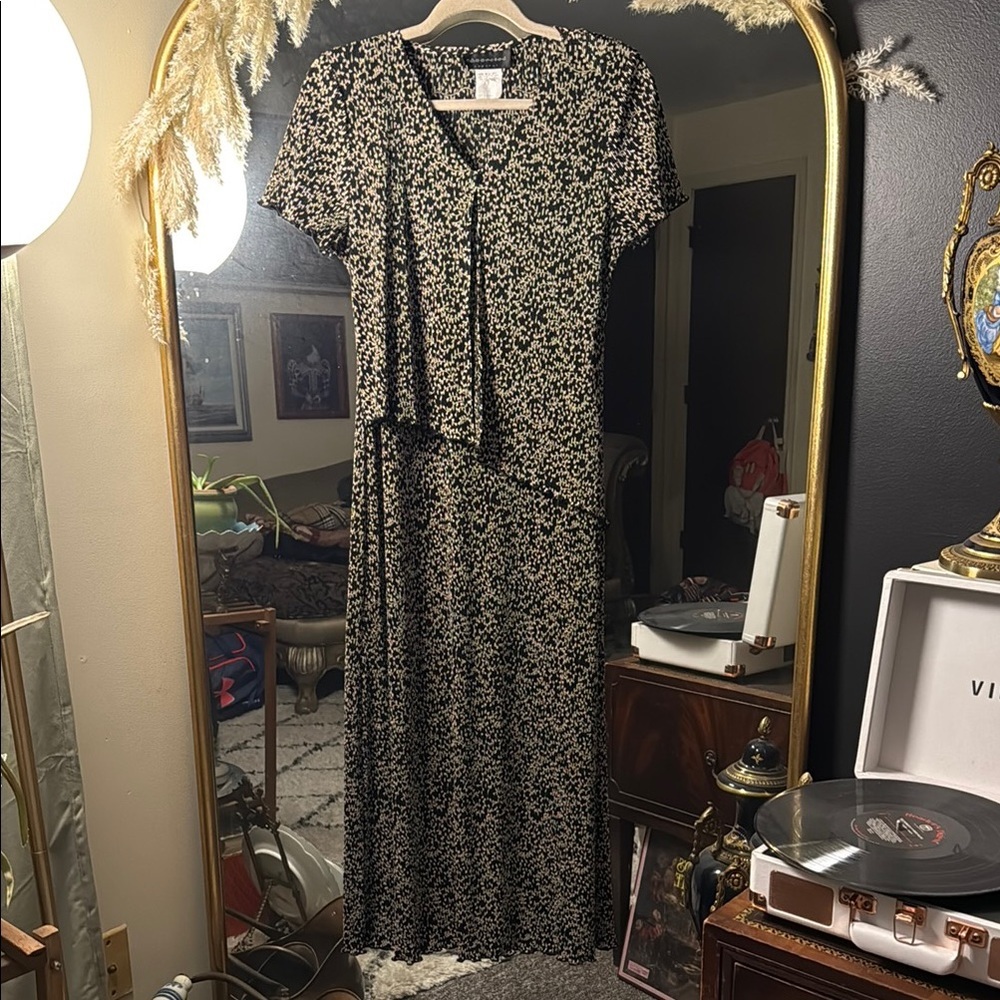 Connected Apparel Floral Black and Tan Vintage Style Dress